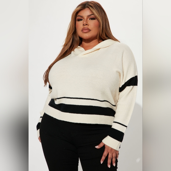 Black and Ivory Hooded long sleeve Sweater - Picture 6 of 8